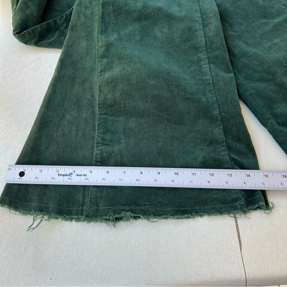 Saints & Hearts Flared Corduroy Pants Women’s Size Medium - Picture 7 of 10